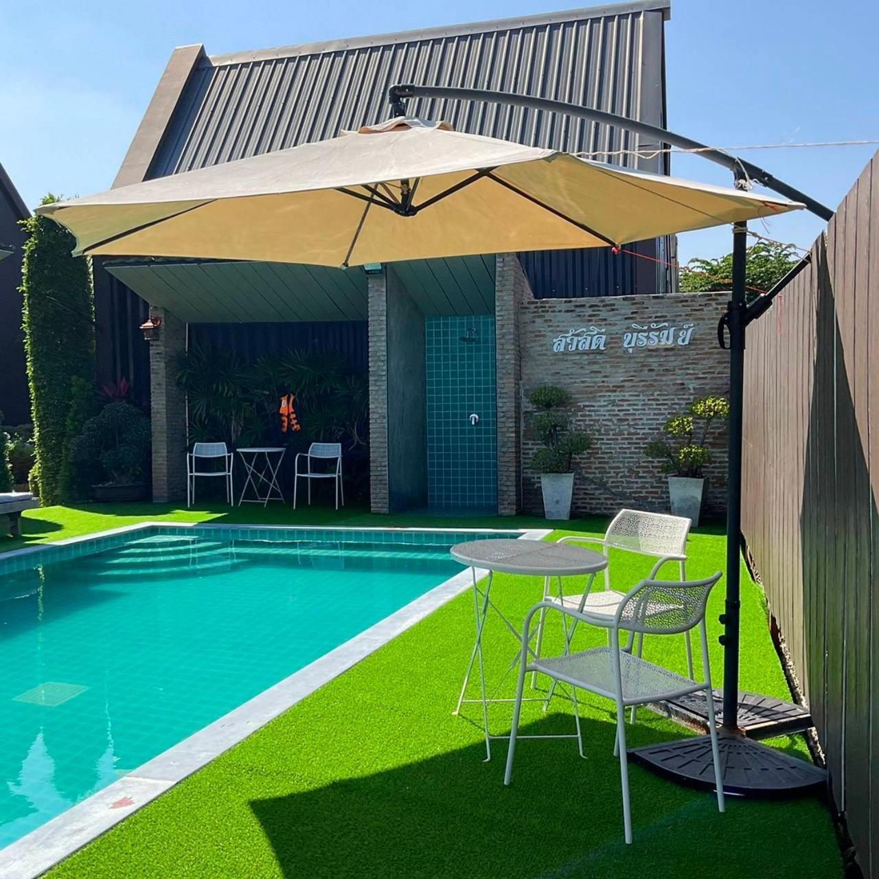 Sawasdee​ Buriram​ Resort Exteriér fotografie