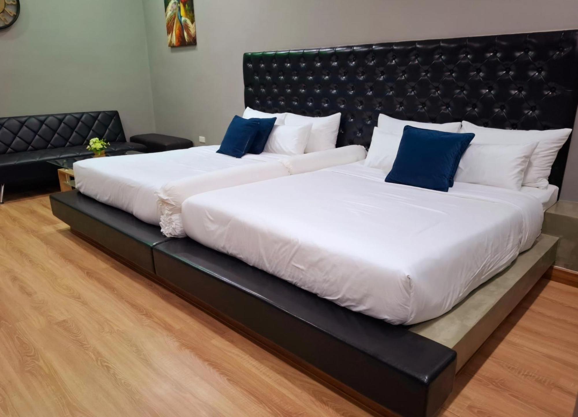 Sawasdee​ Buriram​ Resort Pokoj fotografie