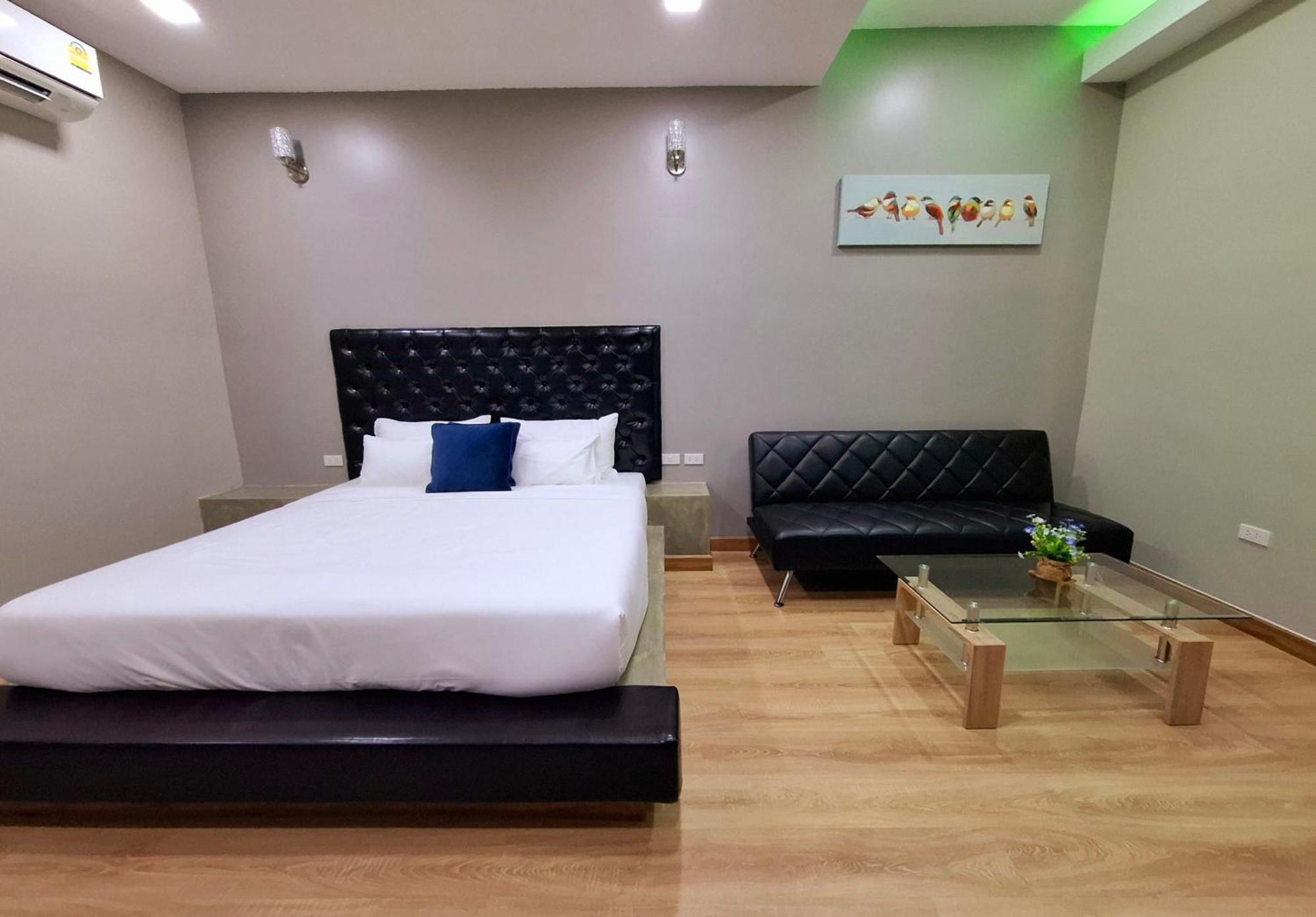 Sawasdee​ Buriram​ Resort Pokoj fotografie