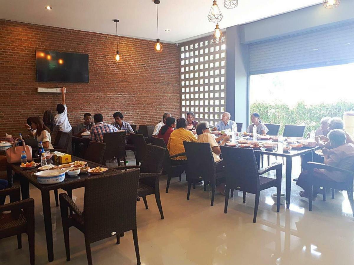 Sawasdee​ Buriram​ Resort Exteriér fotografie